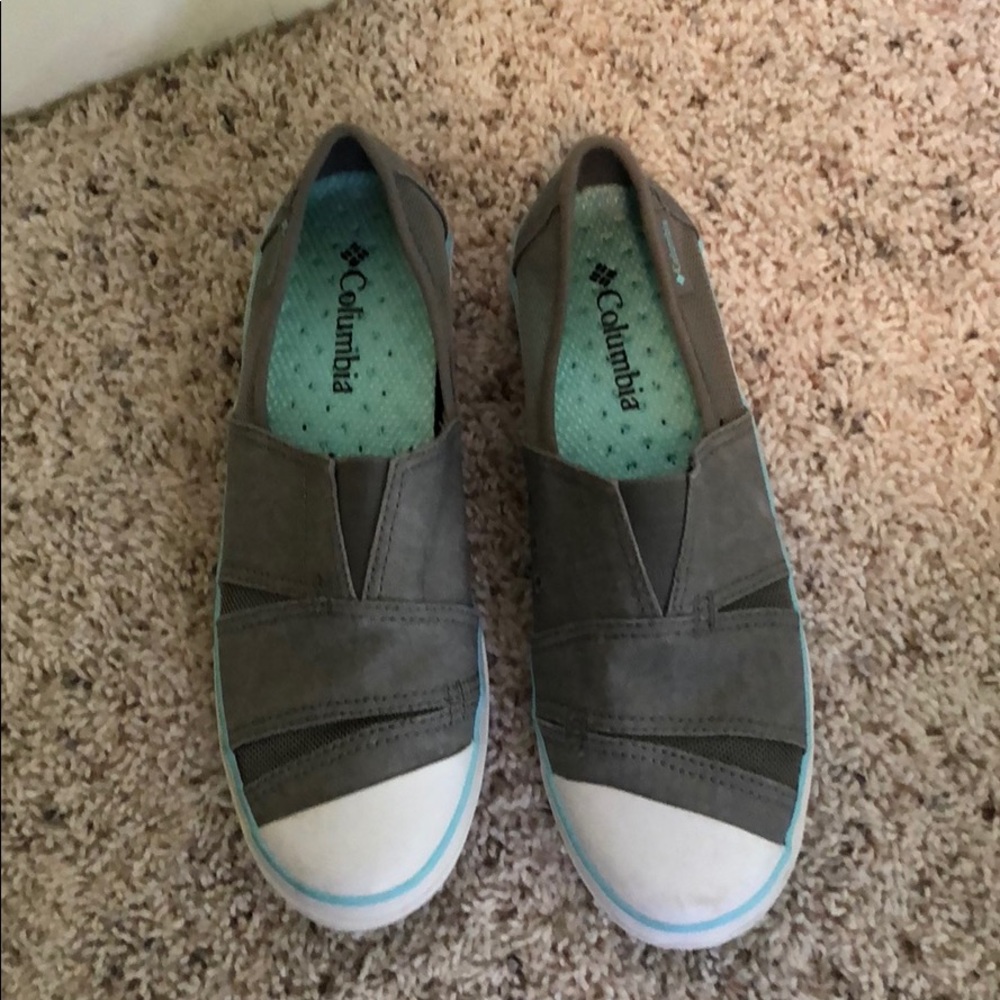 Columbia slip ons